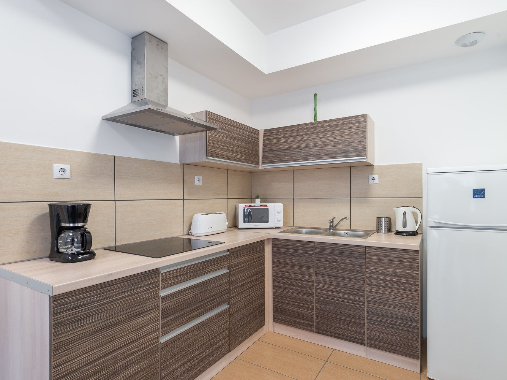 Harmadik kép a Bársonyvirág apartman konyhájáról