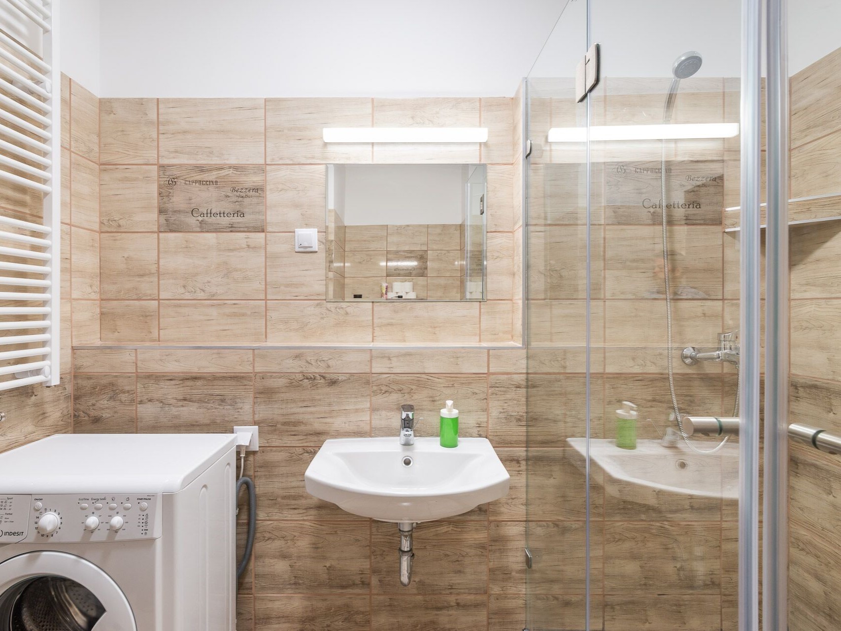 Ötödik kép a Mimosa apartman fürdőszobájáról