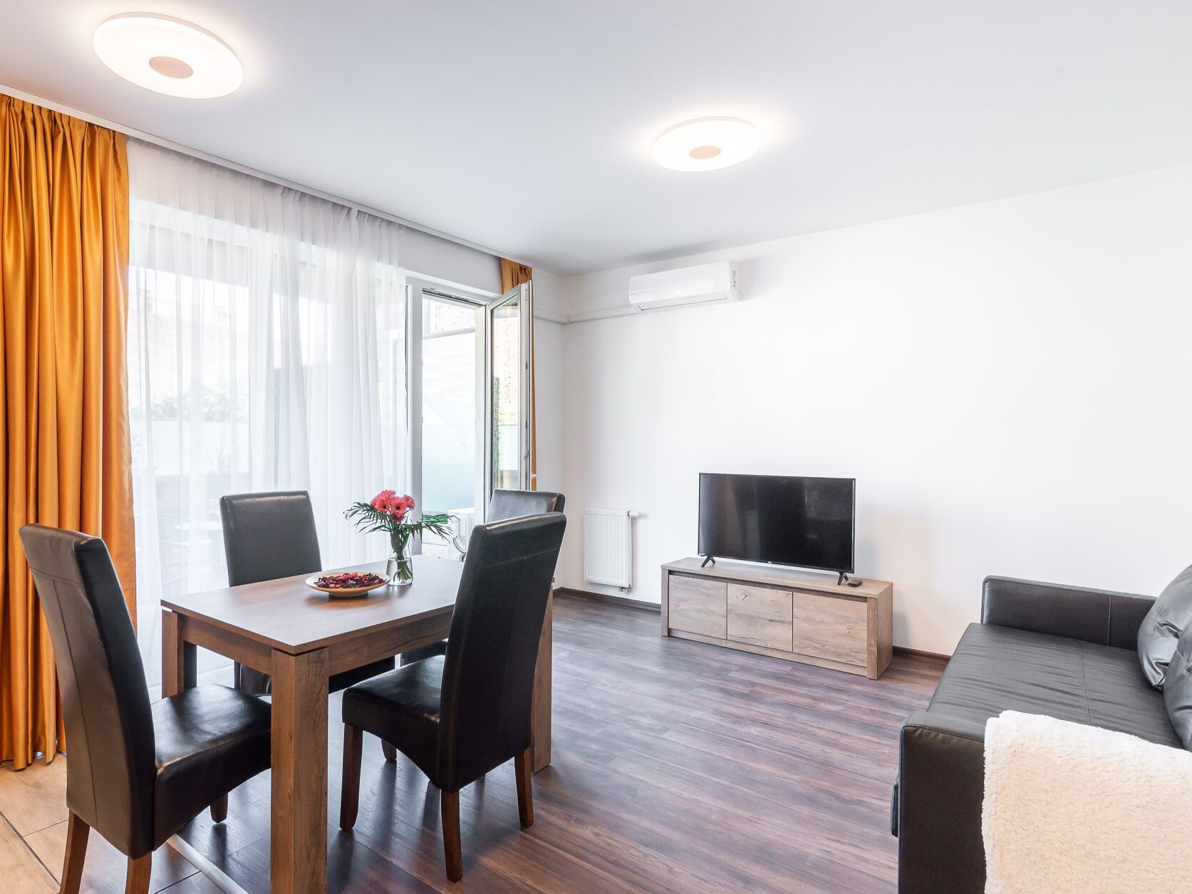 Második kép az Írisz apartman nappalijáról
