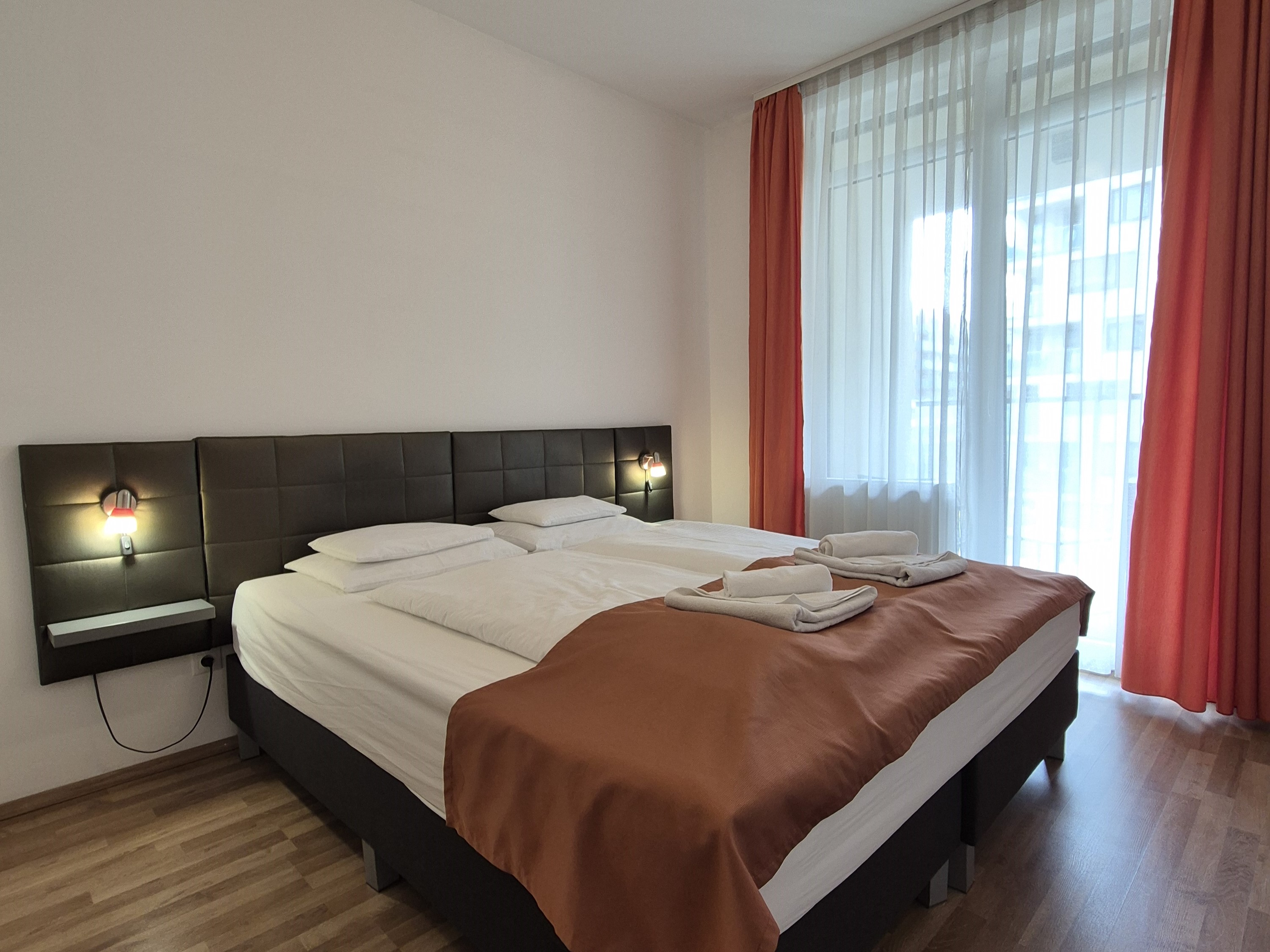Harmadik kép a Pipacs apartman első hálószobájáról